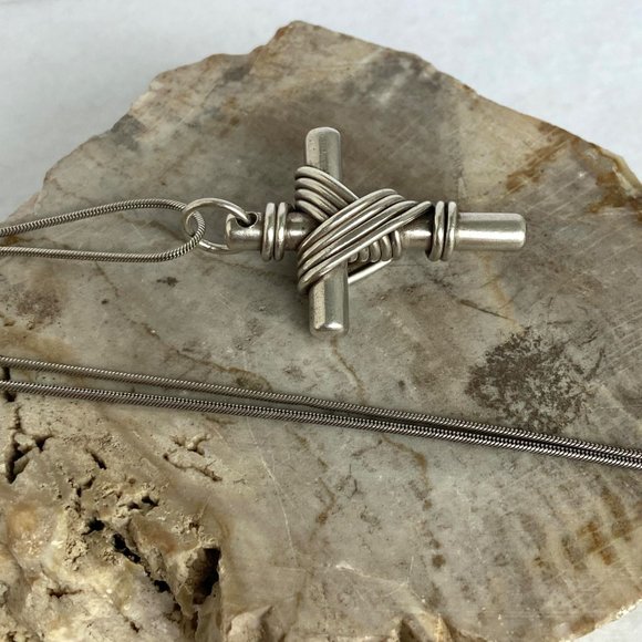 Sterling Silver 925 ZINA 2" Heavy Shrouded Cross Pendant Necklace 24" Chain 39g - Picture 8 of 16